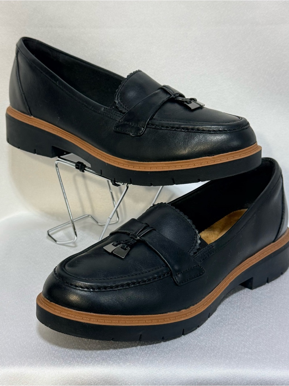 Clarks Westlynn Bella Black Leather Chunky Lug Loafers 9